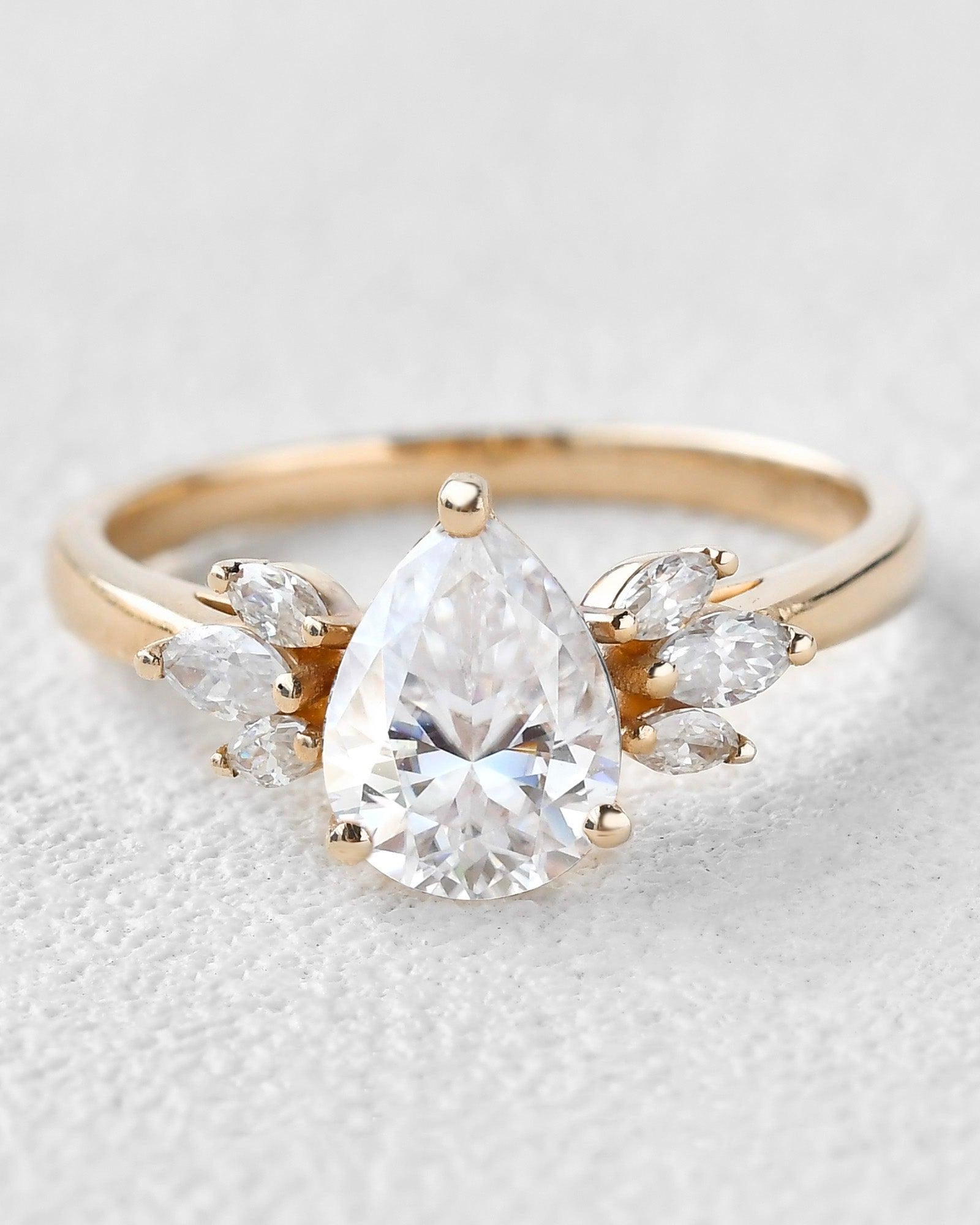 1.5ct Pear Shaped Moissanite Butterfly Cluster Ring - Felicegals 丨Wedding ring 丨Fashion ring 丨Diamond ring 丨Gemstone ring