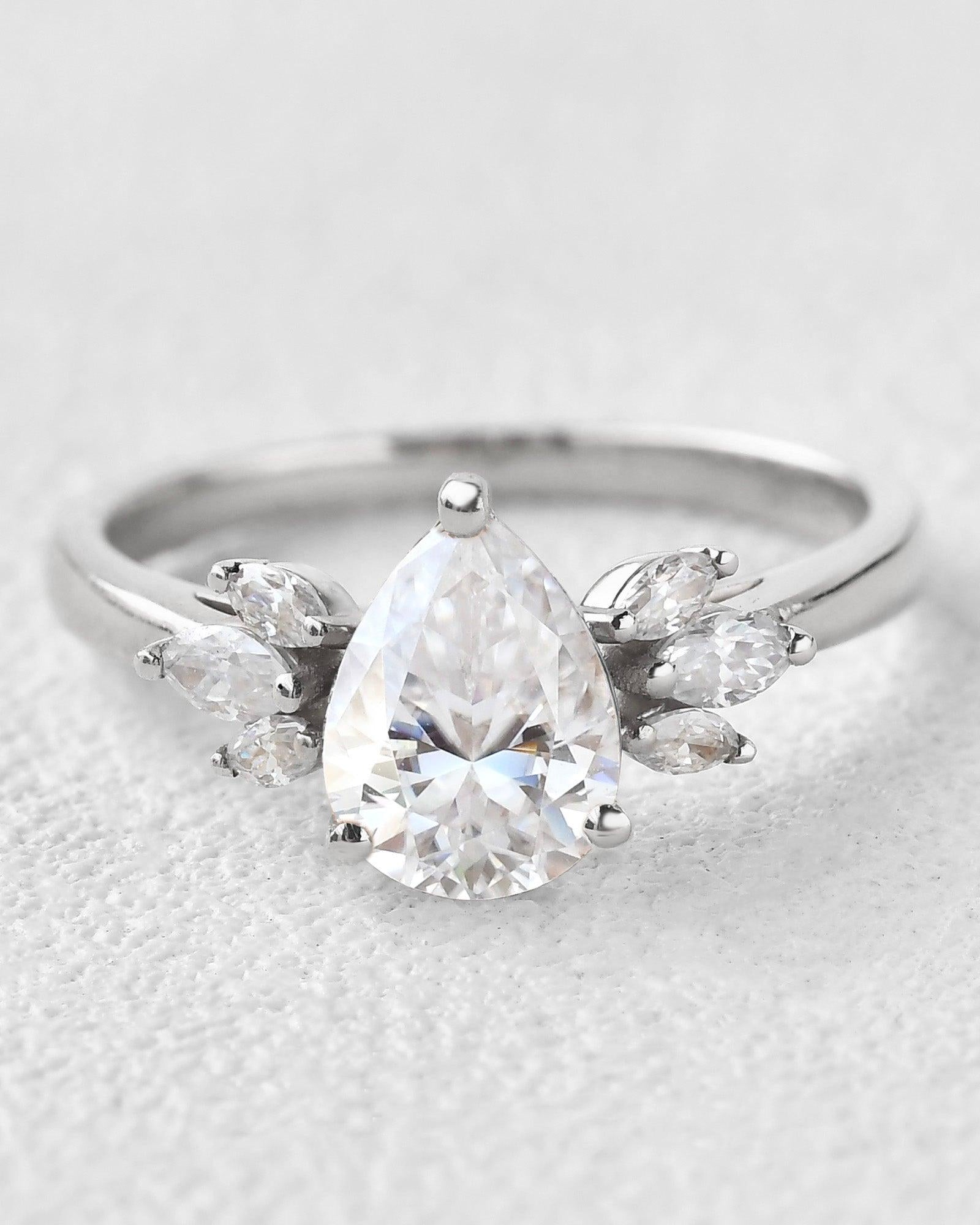 1.5ct Pear Shaped Moissanite Butterfly Cluster Ring - Felicegals 丨Wedding ring 丨Fashion ring 丨Diamond ring 丨Gemstone ring