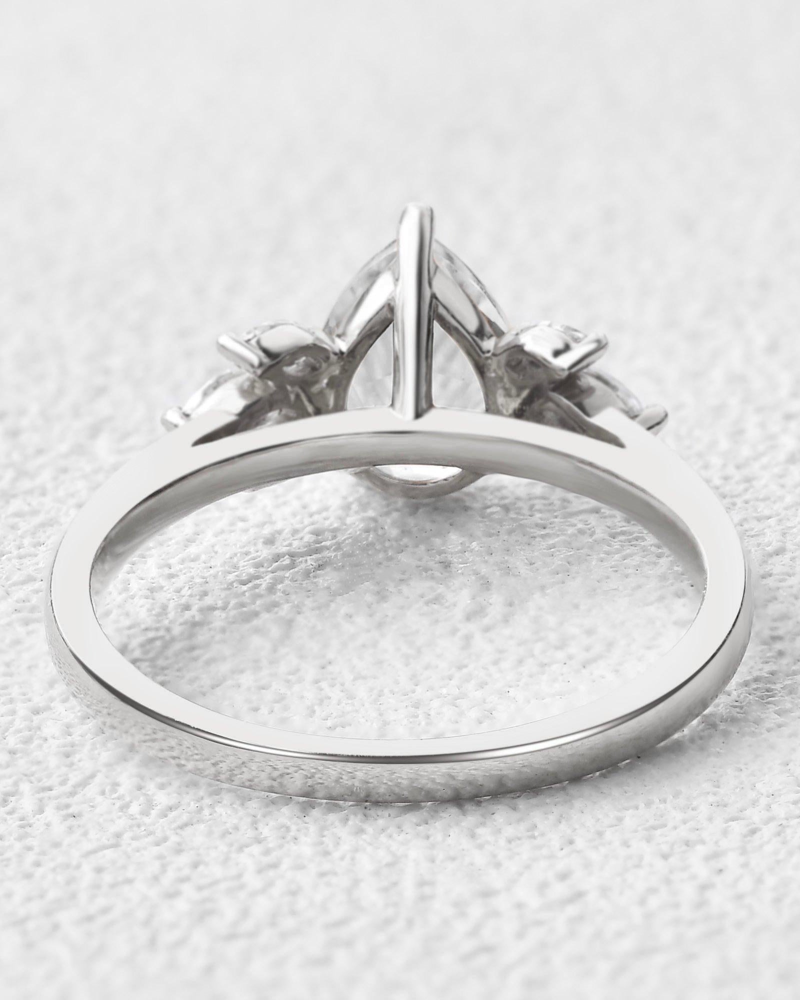 1.5ct Pear Shaped Moissanite Butterfly Cluster Ring - Felicegals 丨Wedding ring 丨Fashion ring 丨Diamond ring 丨Gemstone ring