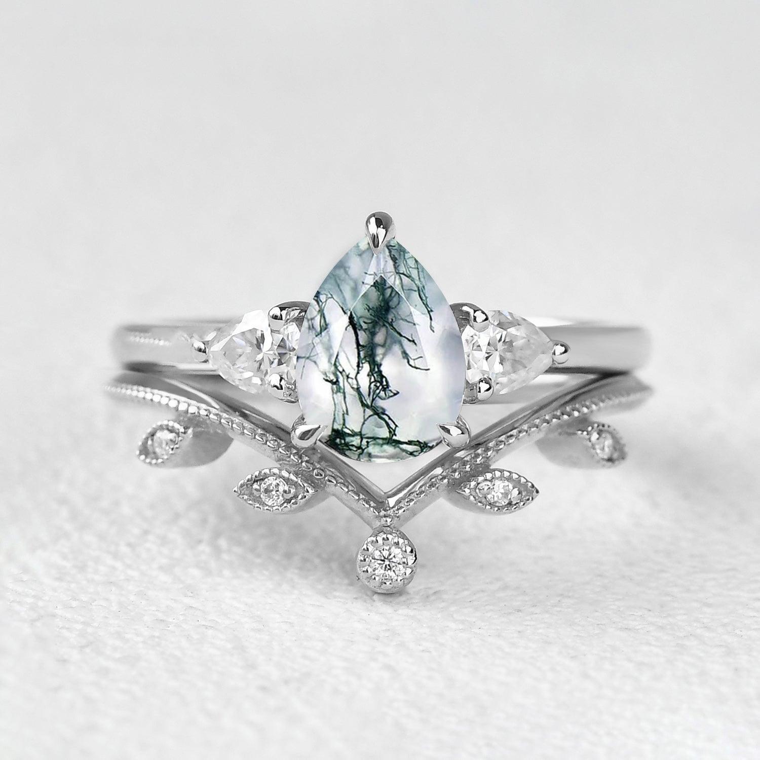 1.5ct Pear Shaped Moissanite Three-stone Leafy Ring Set 2pcs - Felicegals 丨Wedding ring 丨Fashion ring 丨Diamond ring 丨Gemstone ring