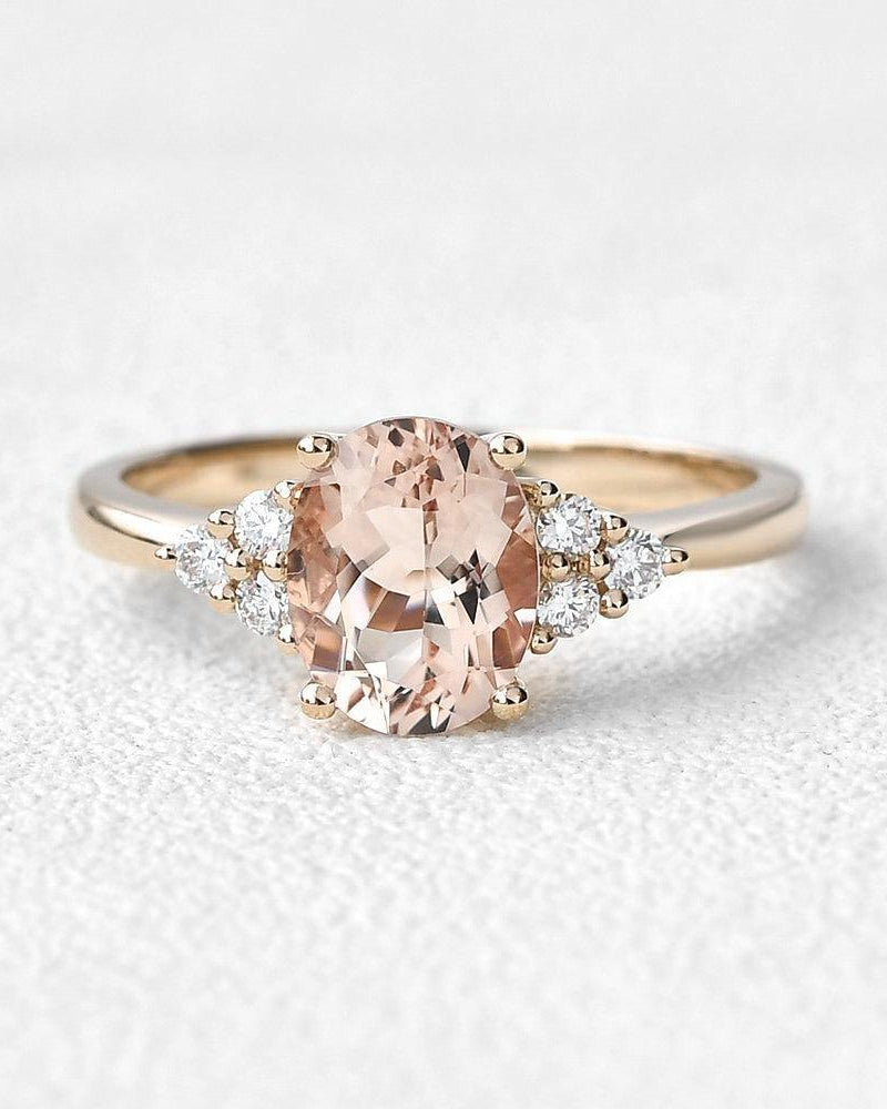 1.7ct Oval Morganite Classic Cluster Ring - Felicegals 丨Wedding ring 丨Fashion ring 丨Diamond ring 丨Gemstone ring