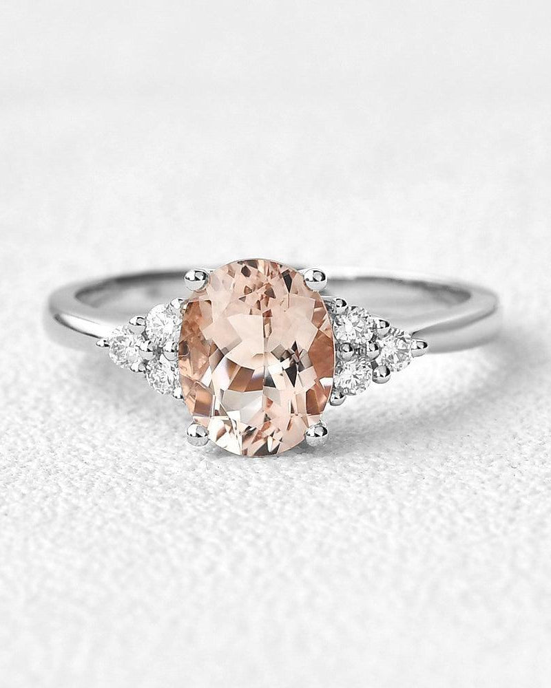 1.7ct Oval Morganite Classic Cluster Ring - Felicegals 丨Wedding ring 丨Fashion ring 丨Diamond ring 丨Gemstone ring