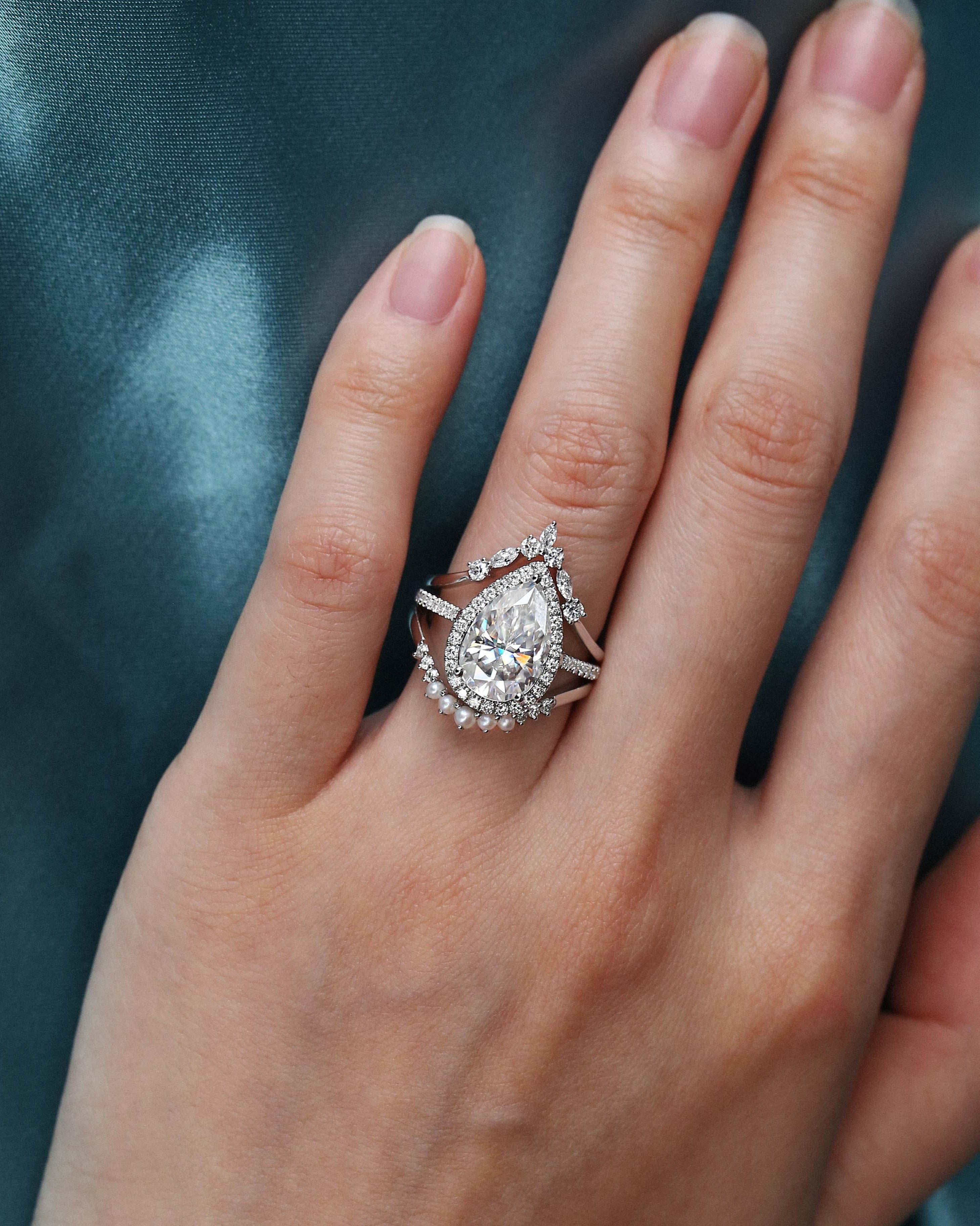 3.5ct Moissanite Inspired Ring Set 3pcs - Felicegals 丨Wedding ring 丨Fashion ring 丨Diamond ring 丨Gemstone ring