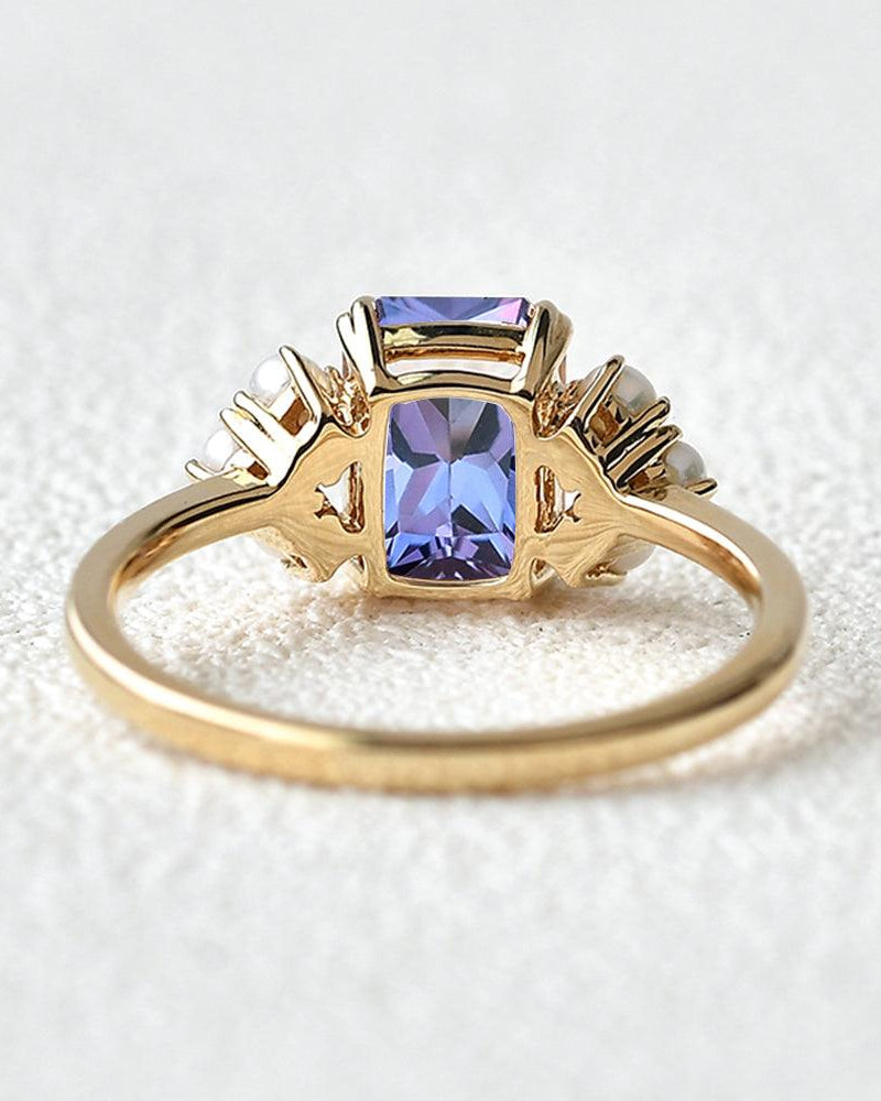 Alexandrite & Pearl Yellow Gold Ring - Felicegals