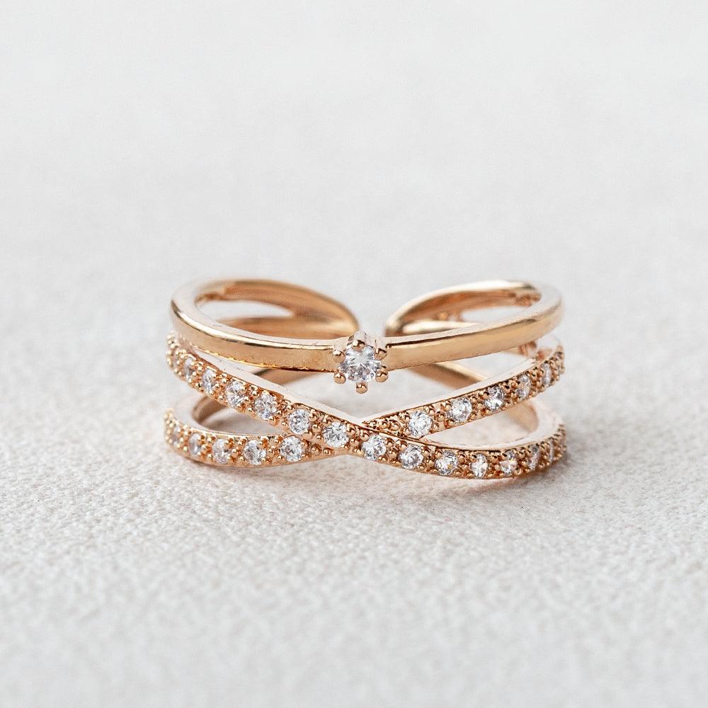 Criss Cross Moissanite Wedding Band - Felicegals 丨Wedding ring 丨Fashion ring 丨Diamond ring 丨Gemstone ring--Felicegals 丨Wedding ring 丨Fashion ring 丨Diamond ring 丨Gemstone ring