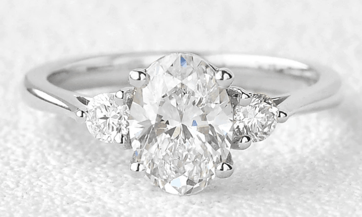 Custom ring for kbziemba / Oval Cut Moissanite Three Stone Ring / 7.25 / Solid 14K White Gold - Felicegals 丨Wedding ring 丨Fashion ring 丨Diamond ring 丨Gemstone ring--Felicegals 丨Wedding ring 丨Fashion ring 丨Diamond ring 丨Gemstone ring