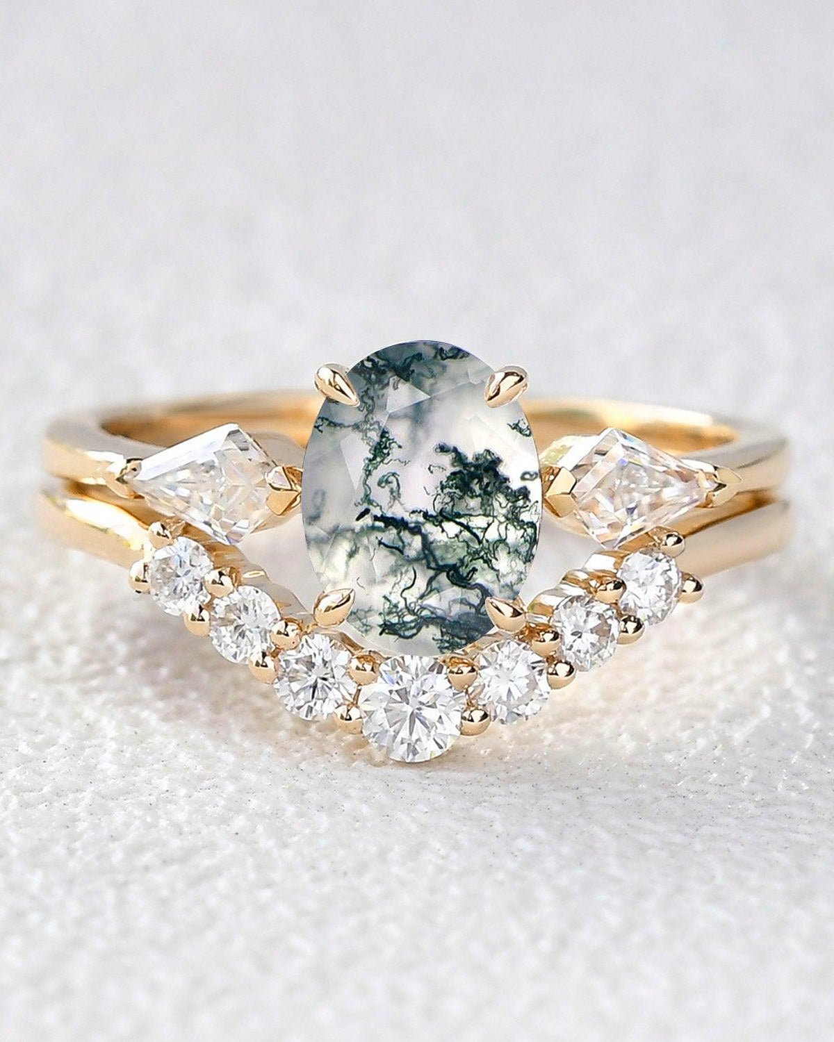 Oval Moss Agate Three Stone Engagement Ring Set 2pcs - Felicegals 丨Wedding ring 丨Fashion ring 丨Diamond ring 丨Gemstone ring