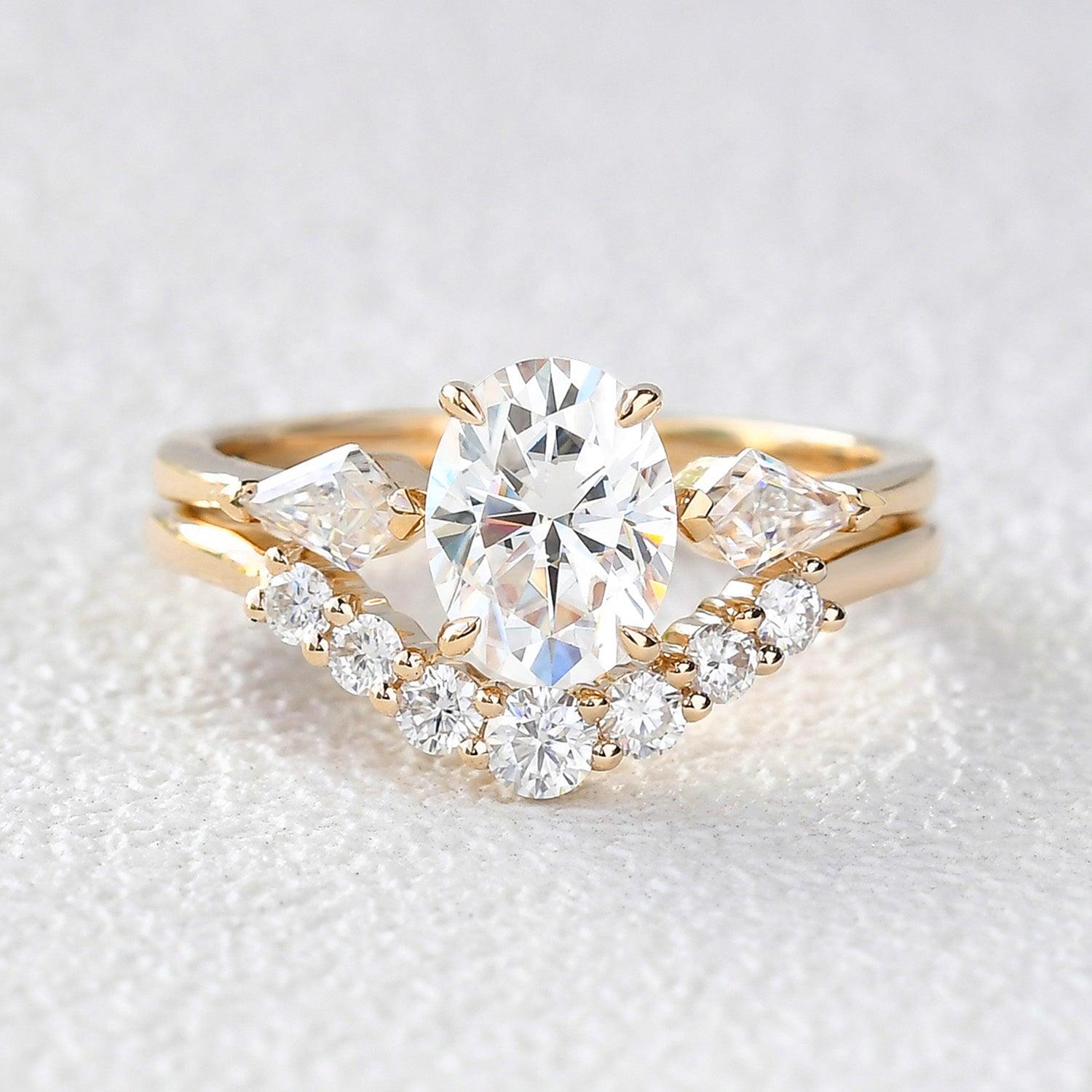 Oval Moss Agate Three Stone Engagement Ring Set 2pcs - Felicegals 丨Wedding ring 丨Fashion ring 丨Diamond ring 丨Gemstone ring