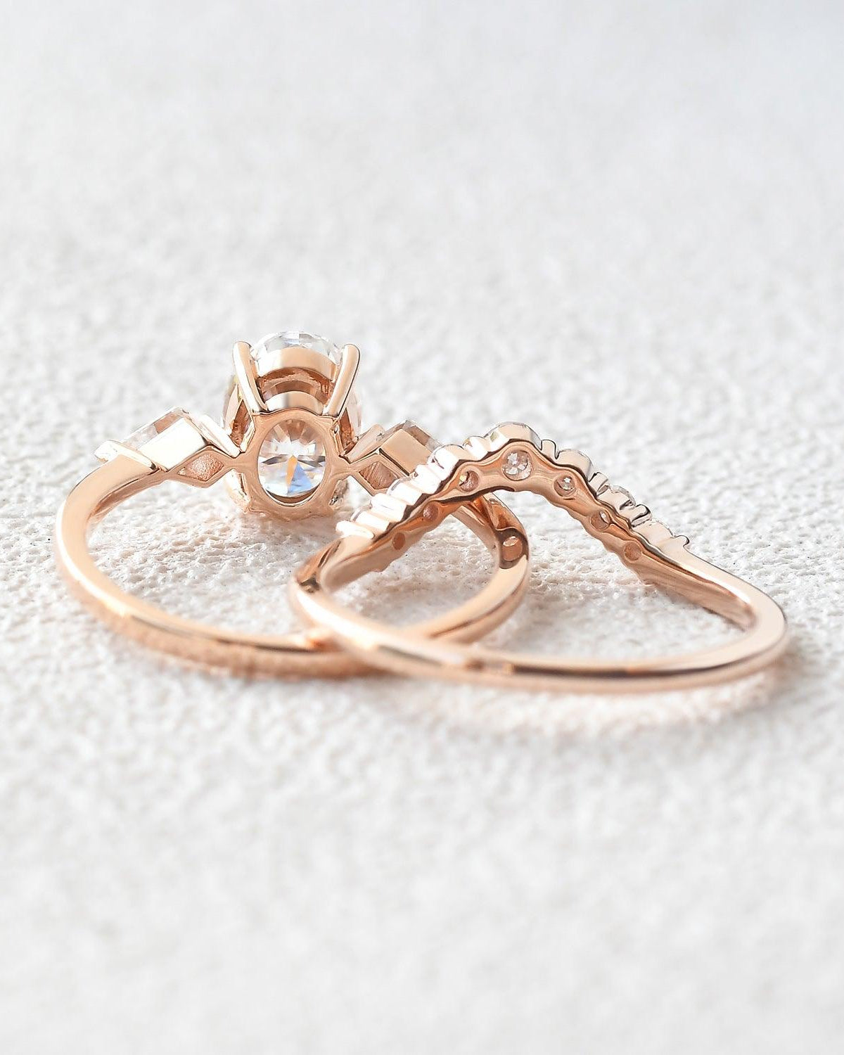 Oval Moss Agate Three Stone Engagement Ring Set 2pcs - Felicegals 丨Wedding ring 丨Fashion ring 丨Diamond ring 丨Gemstone ring