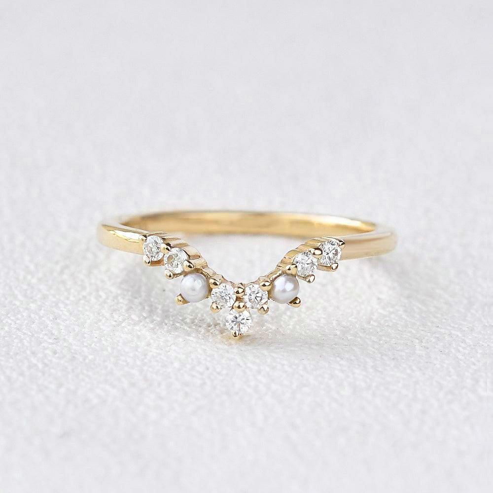 Moissanite & Pearl Curved Wedding Band - Felicegals 丨Wedding ring 丨Fashion ring 丨Diamond ring 丨Gemstone ring