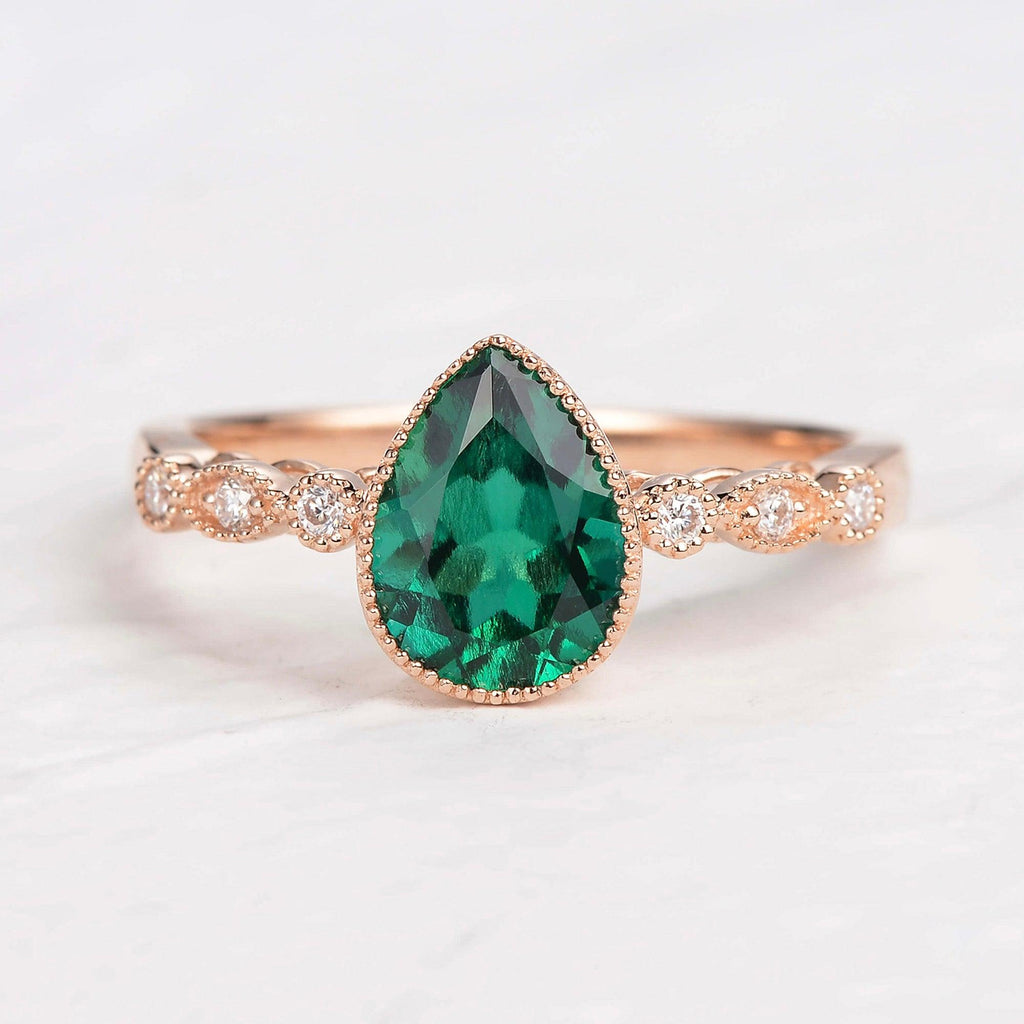 1.5ct Pear Emerald Vintage Milgrain Bezel Ring - Felicegals 丨Wedding ring 丨Fashion ring 丨Diamond ring 丨Gemstone ring