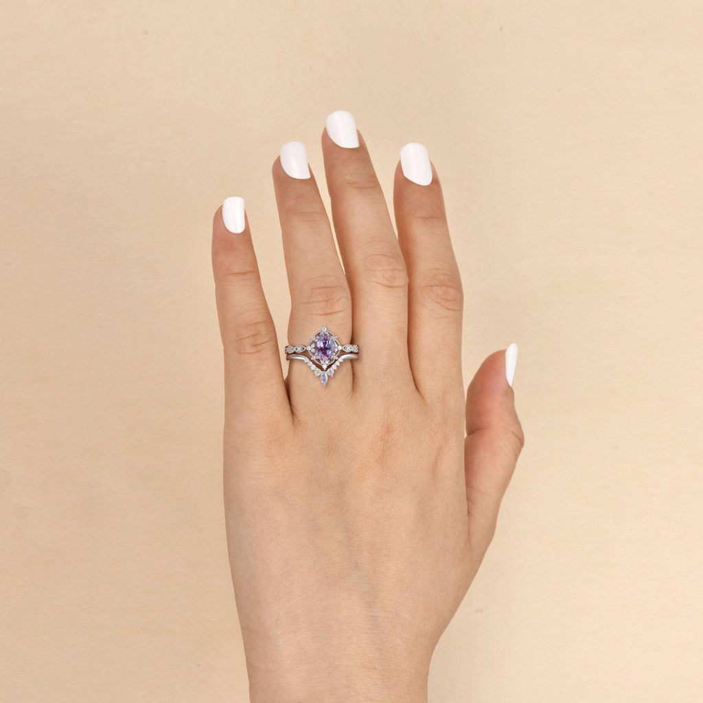 1.5ct Alexandrite Signature Vintage Luna Ring Set 2pcs - Felicegals 丨Wedding ring 丨Fashion ring 丨Diamond ring 丨Gemstone ring