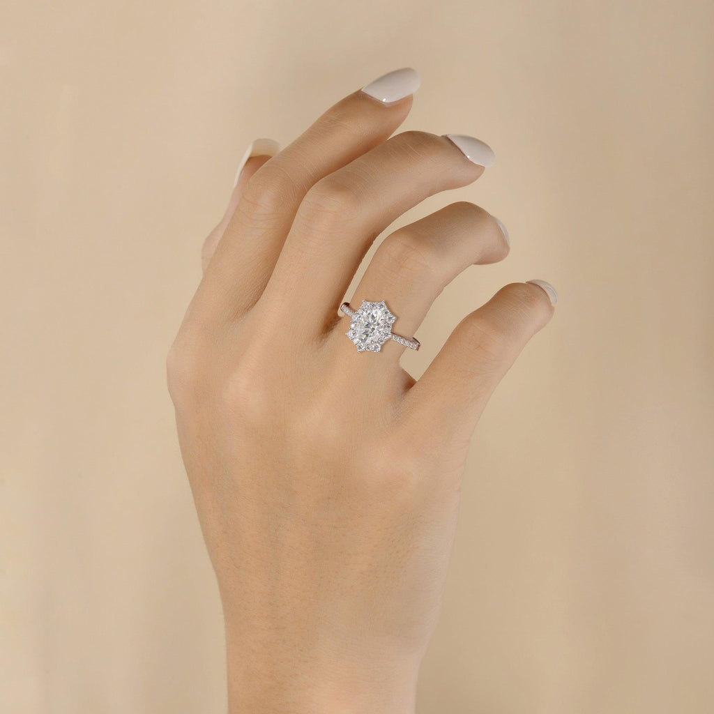 1.5ct Oval Moissanite Cluster Vintage Halo Ring - Felicegals 丨Wedding ring 丨Fashion ring 丨Diamond ring 丨Gemstone ring