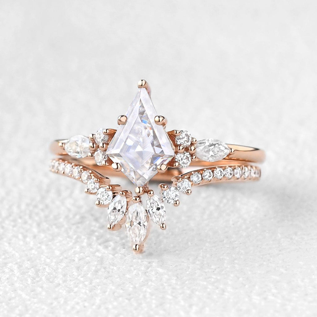 Kite Cut Moss Agate Three Stone Engagement Ring Set 2pcs - Felicegals 丨Wedding ring 丨Fashion ring 丨Diamond ring 丨Gemstone ring