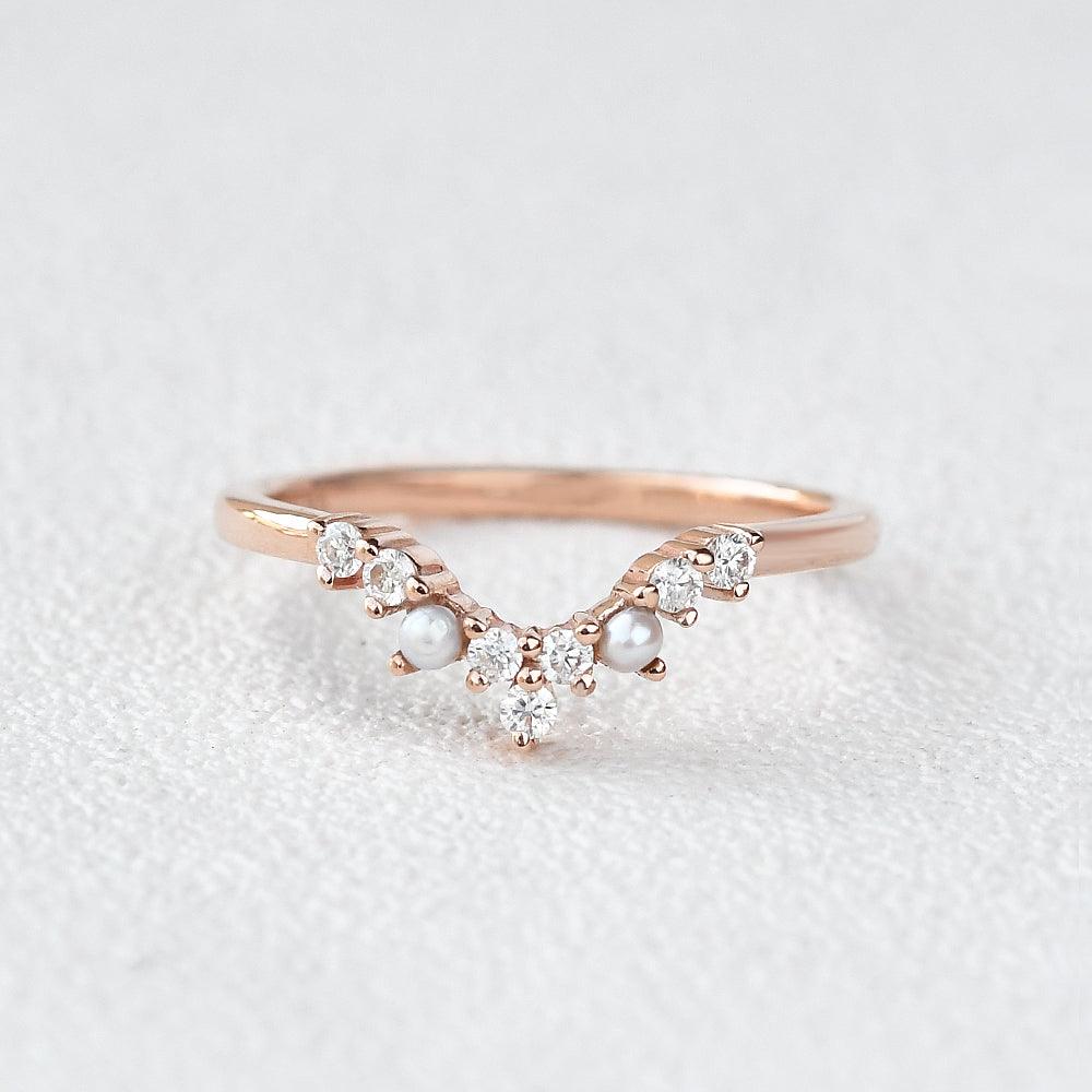 Moissanite & Pearl Curved Wedding Band - Felicegals