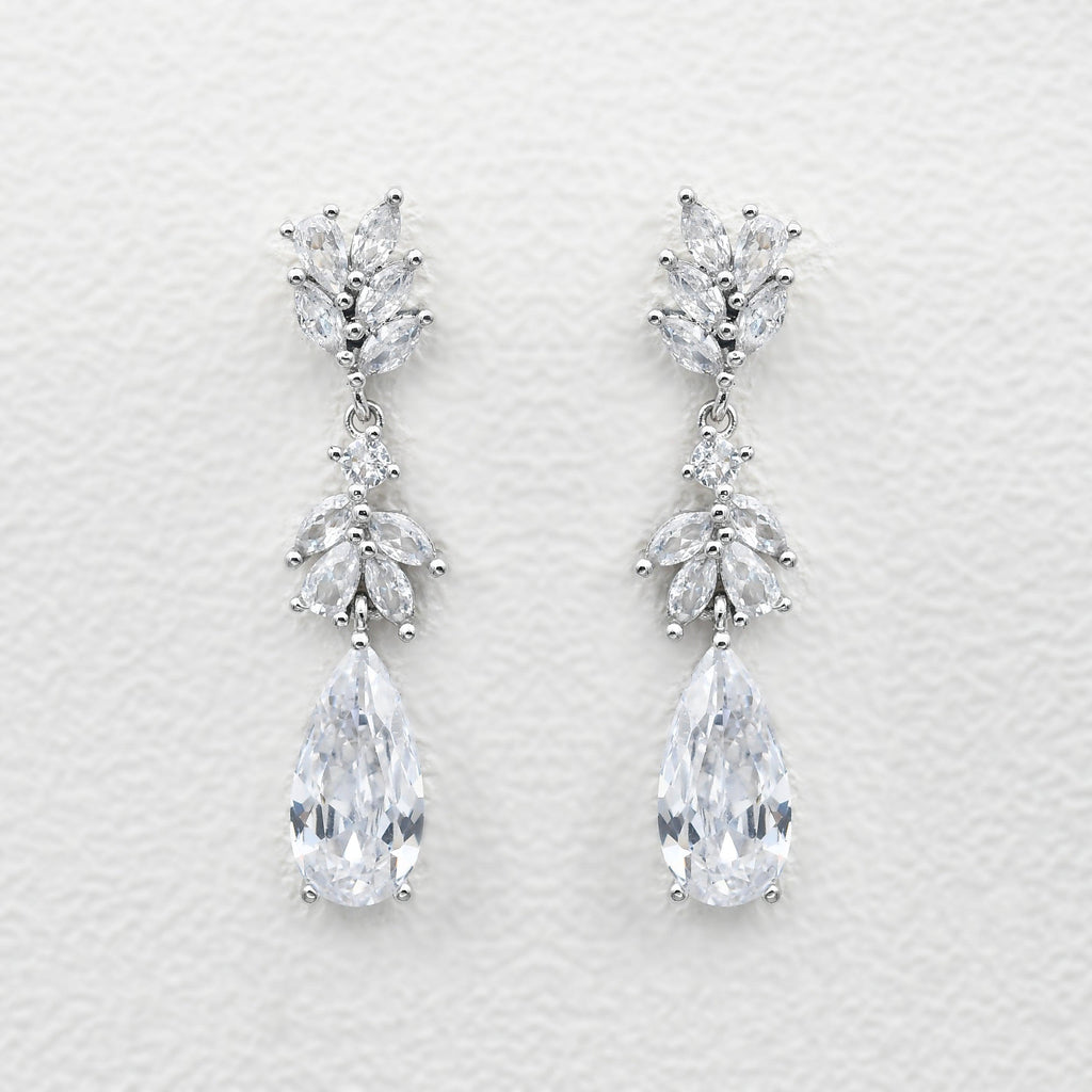Felicegals Stimulated Diamond Floral Drop Earrings - Felicegals 丨Wedding ring 丨Fashion ring 丨Diamond ring 丨Gemstone ring-Earrings-Felicegals 丨Wedding ring 丨Fashion ring 丨Diamond ring 丨Gemstone ring