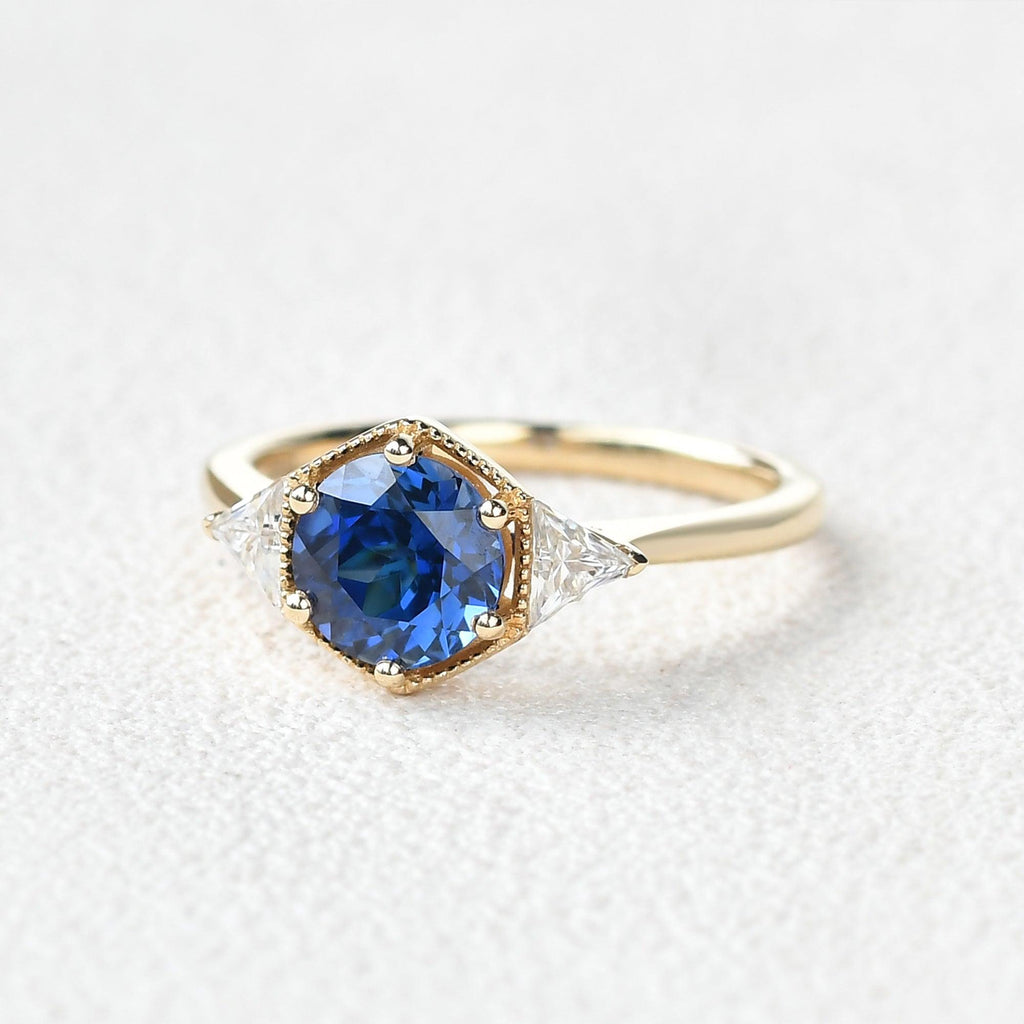 Round Cut Sapphire Yellow Gold Ring - Felicegals 丨Wedding ring 丨Fashion ring 丨Diamond ring 丨Gemstone ring--Felicegals 丨Wedding ring 丨Fashion ring 丨Diamond ring 丨Gemstone ring