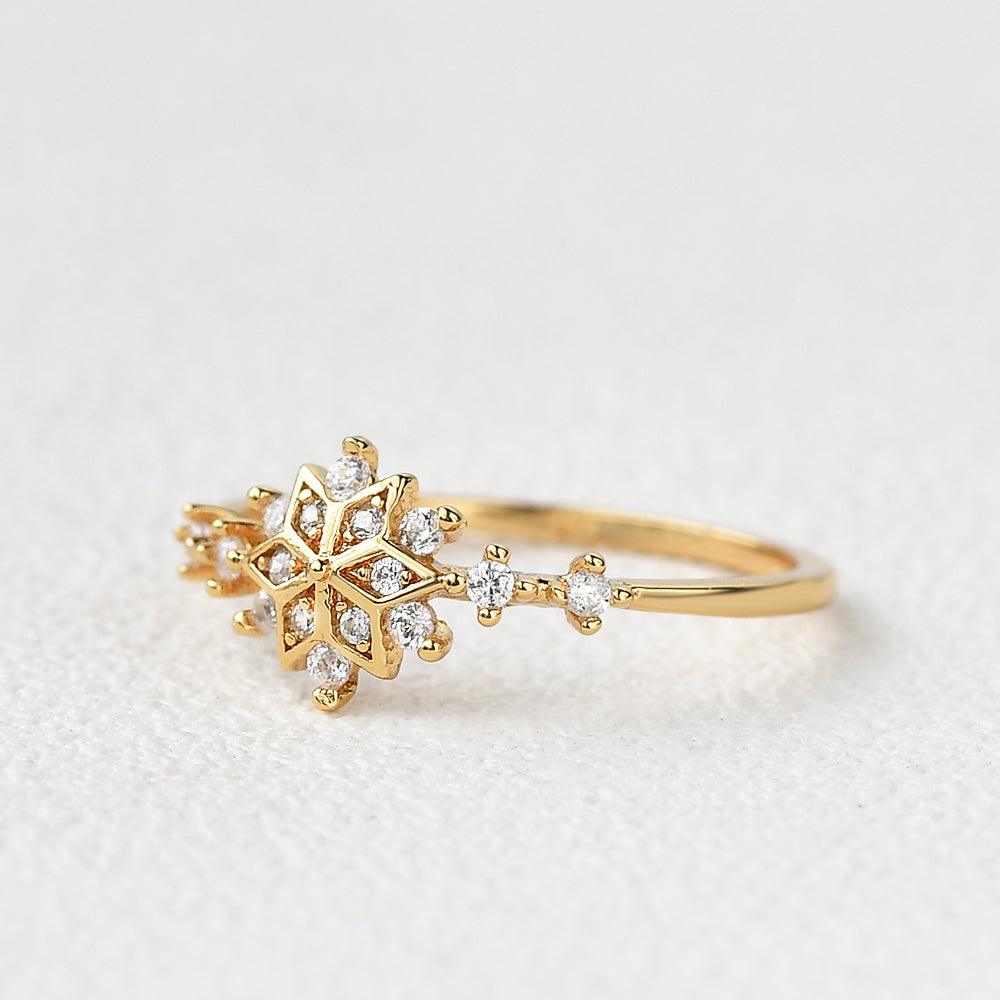 Floral Vintage Inspired Moissanite Yellow Gold Ring - Felicegals 丨Wedding ring 丨Fashion ring 丨Diamond ring 丨Gemstone ring--Felicegals 丨Wedding ring 丨Fashion ring 丨Diamond ring 丨Gemstone ring