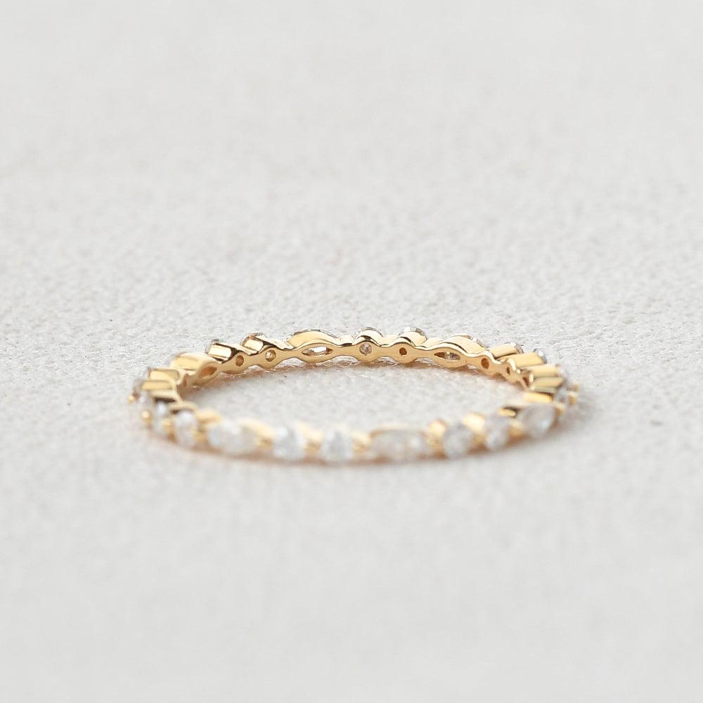 Moissanite Yellow Gold Full Eternity Ring - Felicegals 丨Wedding ring 丨Fashion ring 丨Diamond ring 丨Gemstone ring--Felicegals 丨Wedding ring 丨Fashion ring 丨Diamond ring 丨Gemstone ring