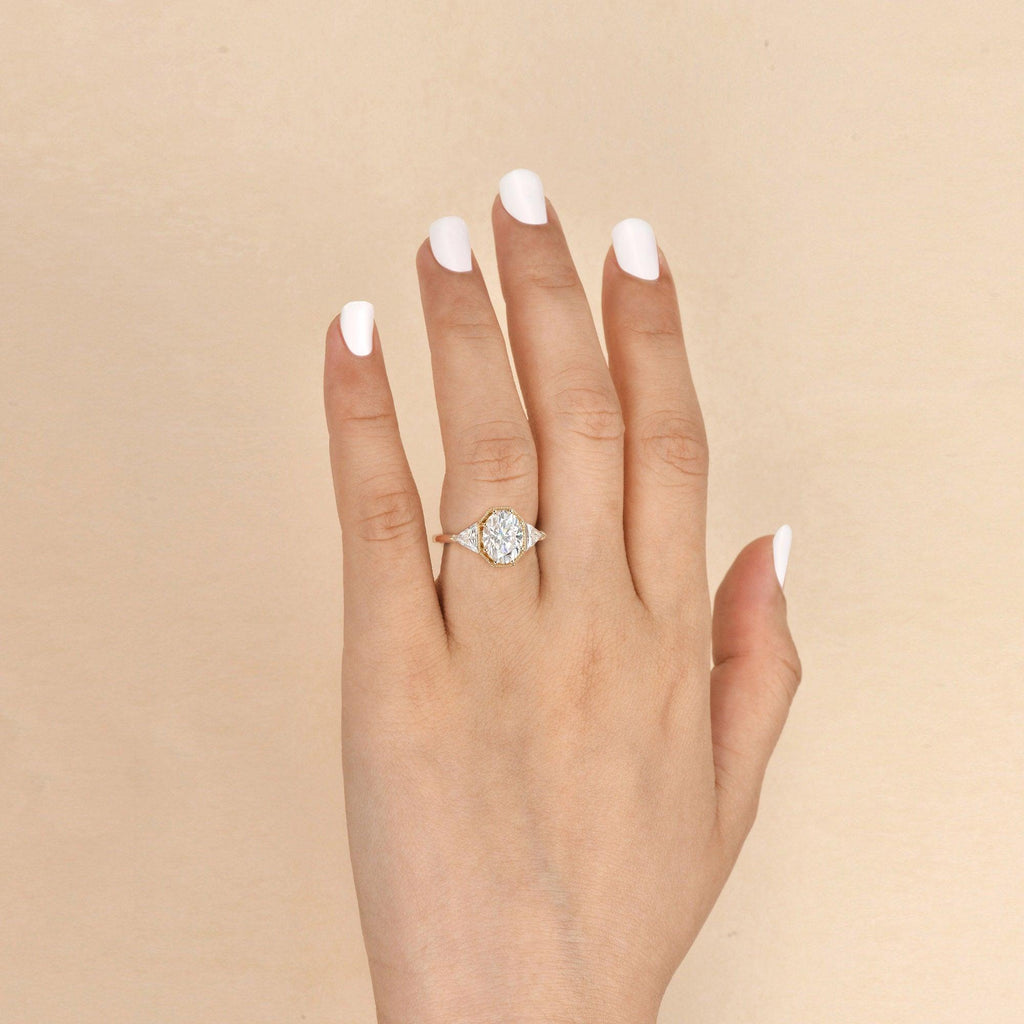 1.2ct Geometric Moissanite Three-stone Vintage Ring - Felicegals 丨Wedding ring 丨Fashion ring 丨Diamond ring 丨Gemstone ring