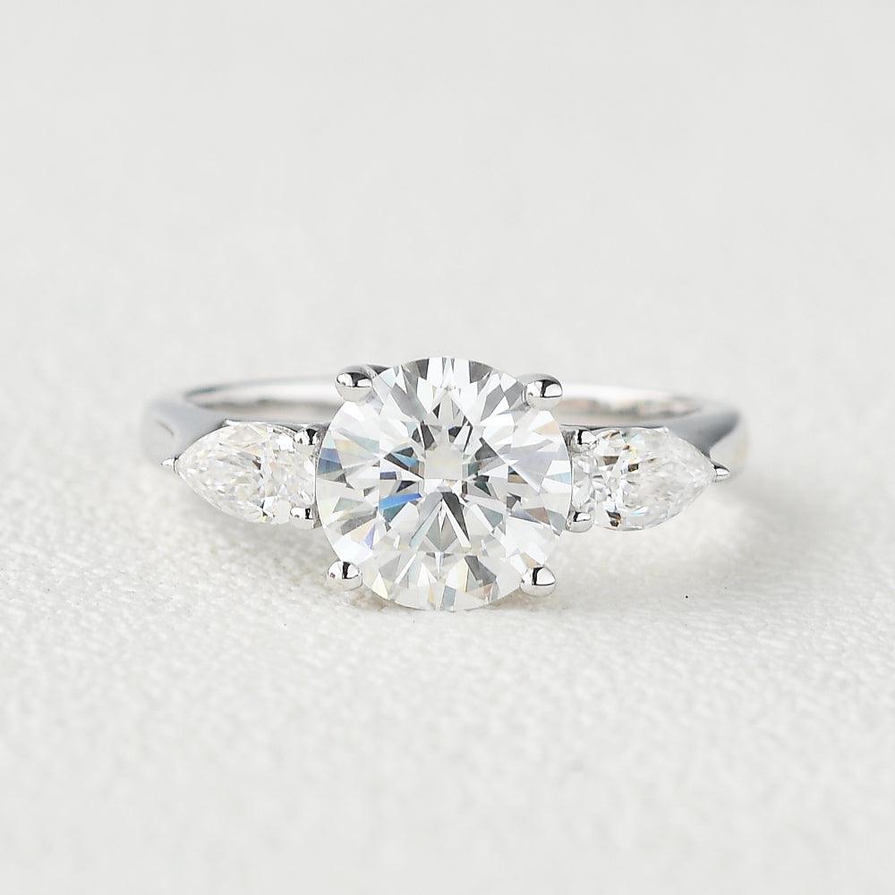 Classic 4 Prongs Moissanite White Gold Ring - Felicegals