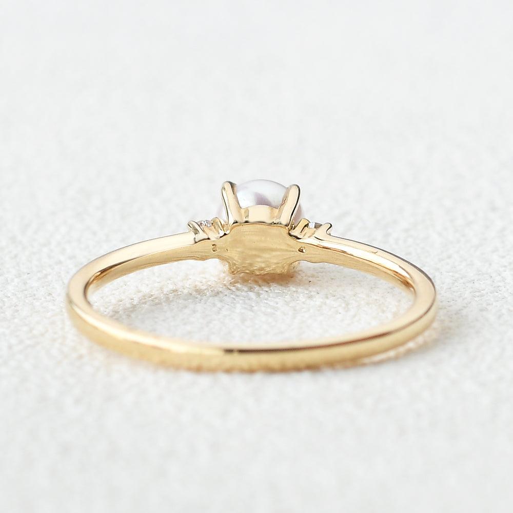 Akoya Pearl & Moissanite Yellow Gold Ring - Felicegals