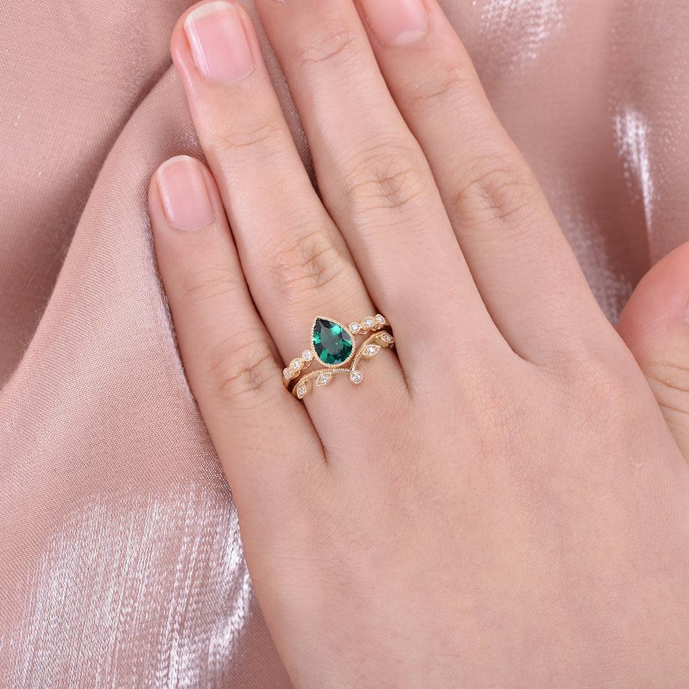 Pear Shaped Lab Emerald Yellow Gold Ring Set 2pcs - Felicegals 丨Wedding ring 丨Fashion ring 丨Diamond ring 丨Gemstone ring--Felicegals