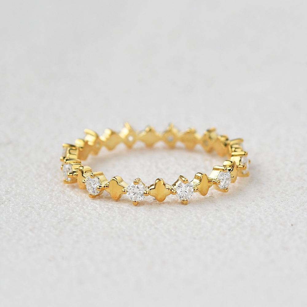 Moissanite Cluster Rose Gold Band - Felicegals 丨Wedding ring 丨Fashion ring 丨Diamond ring 丨Gemstone ring--Felicegals 丨Wedding ring 丨Fashion ring 丨Diamond ring 丨Gemstone ring