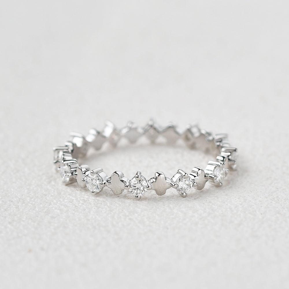 Moissanite Cluster Rose Gold Band - Felicegals 丨Wedding ring 丨Fashion ring 丨Diamond ring 丨Gemstone ring--Felicegals 丨Wedding ring 丨Fashion ring 丨Diamond ring 丨Gemstone ring